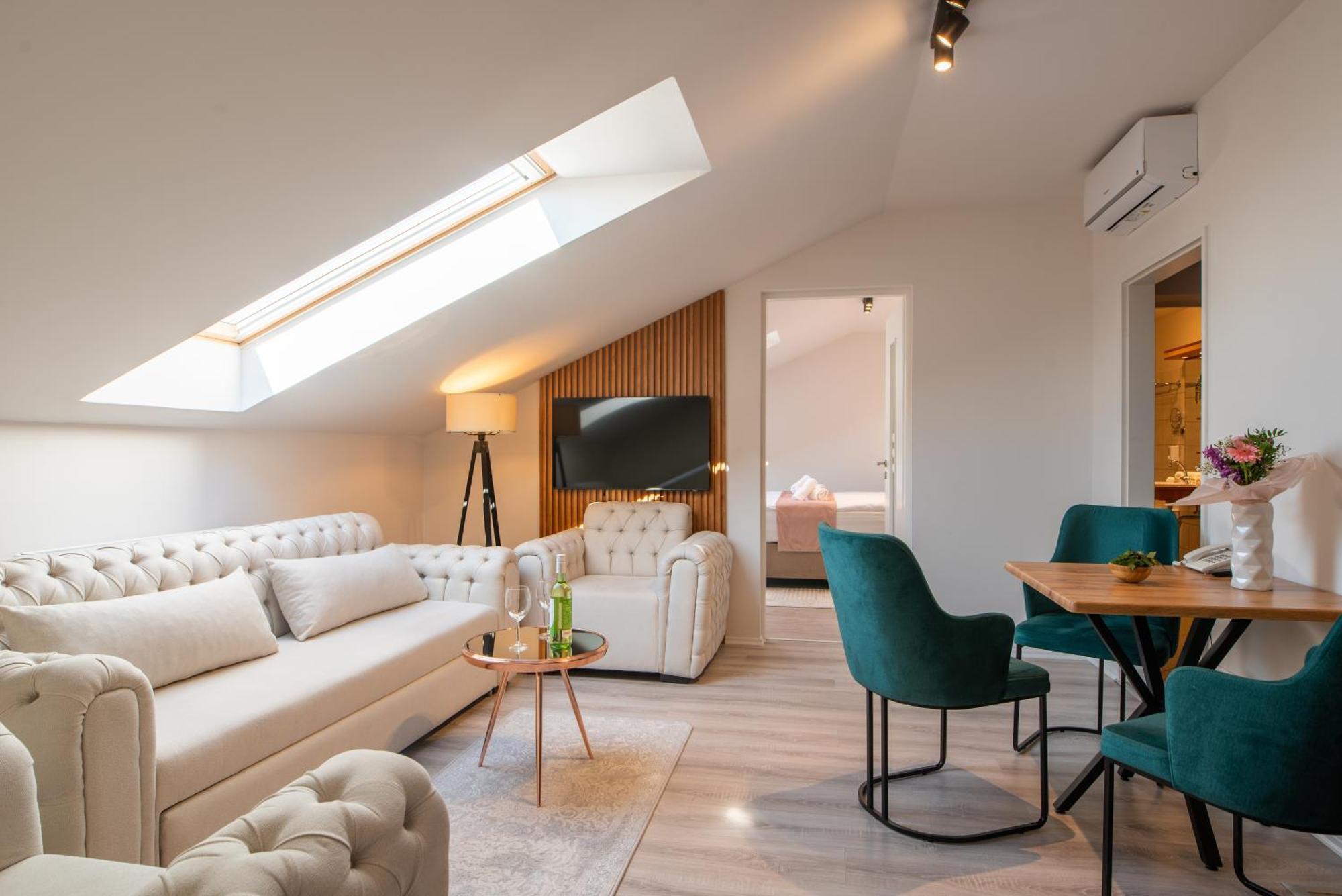 Holdvirag Hotel Sárvár Extérieur photo
