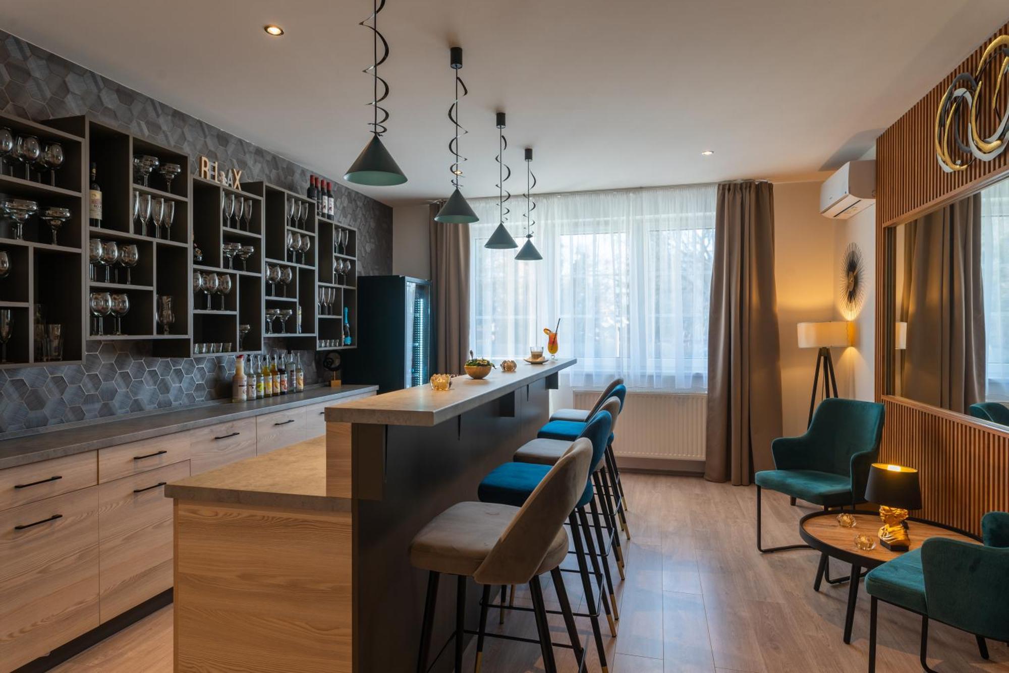 Holdvirag Hotel Sárvár Extérieur photo