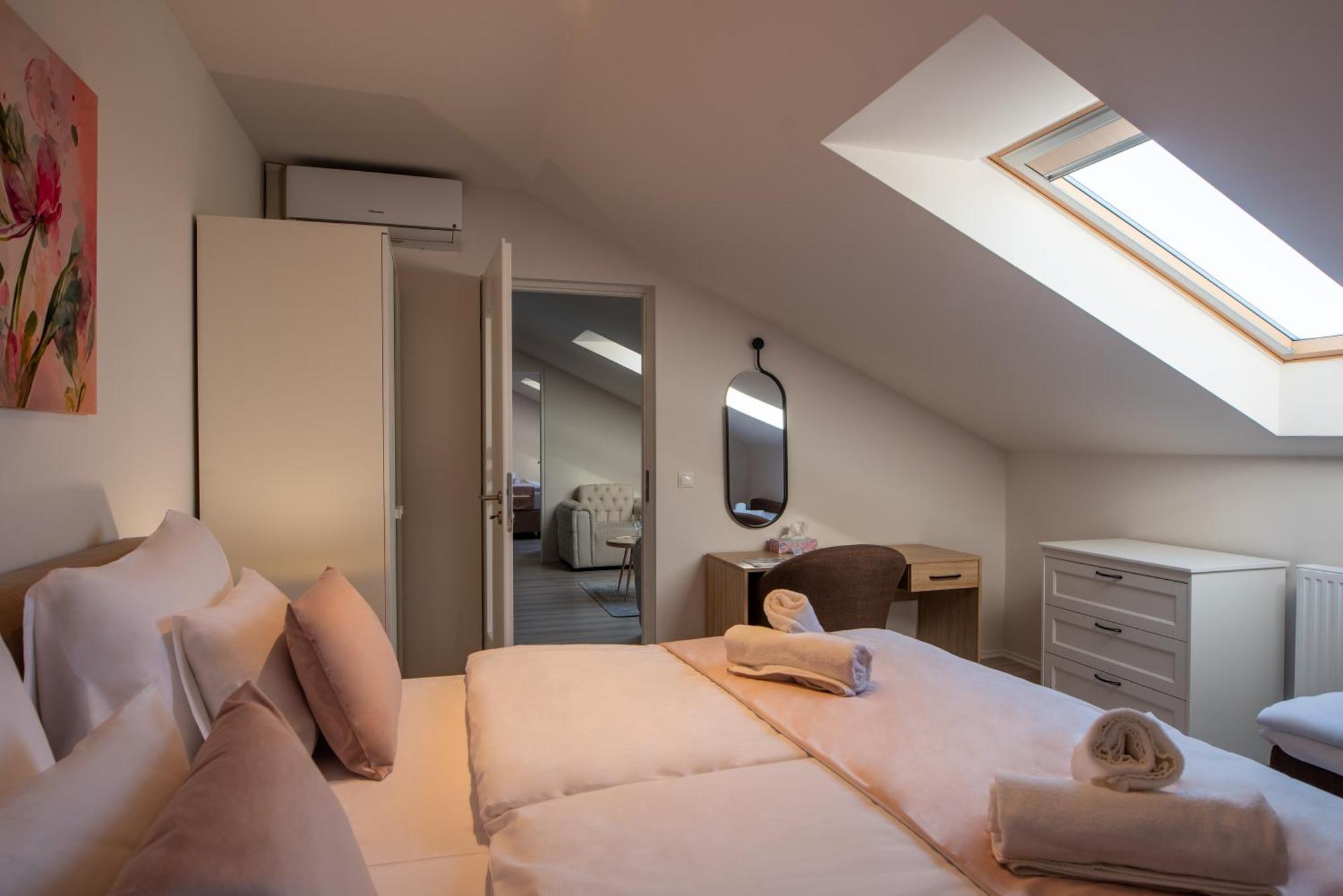 Holdvirag Hotel Sárvár Extérieur photo