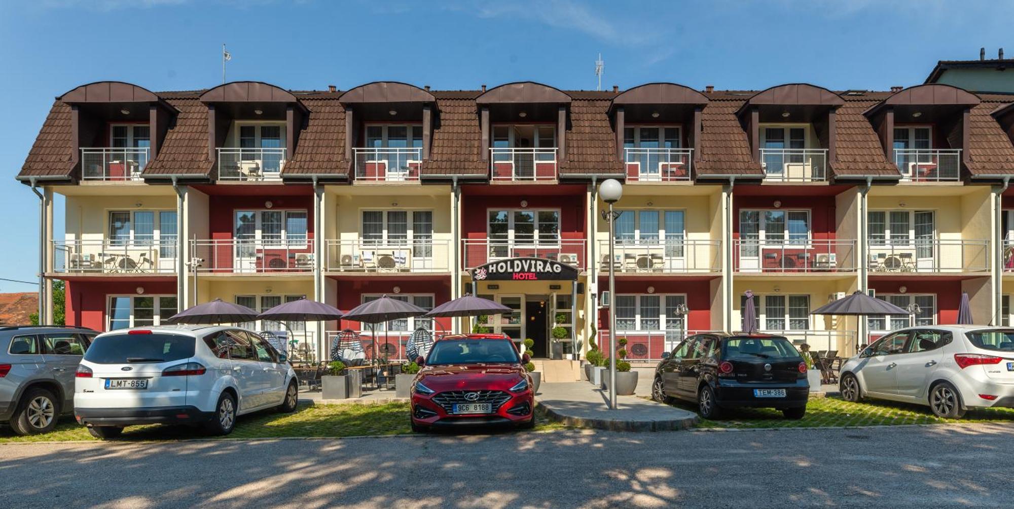 Holdvirag Hotel Sárvár Extérieur photo